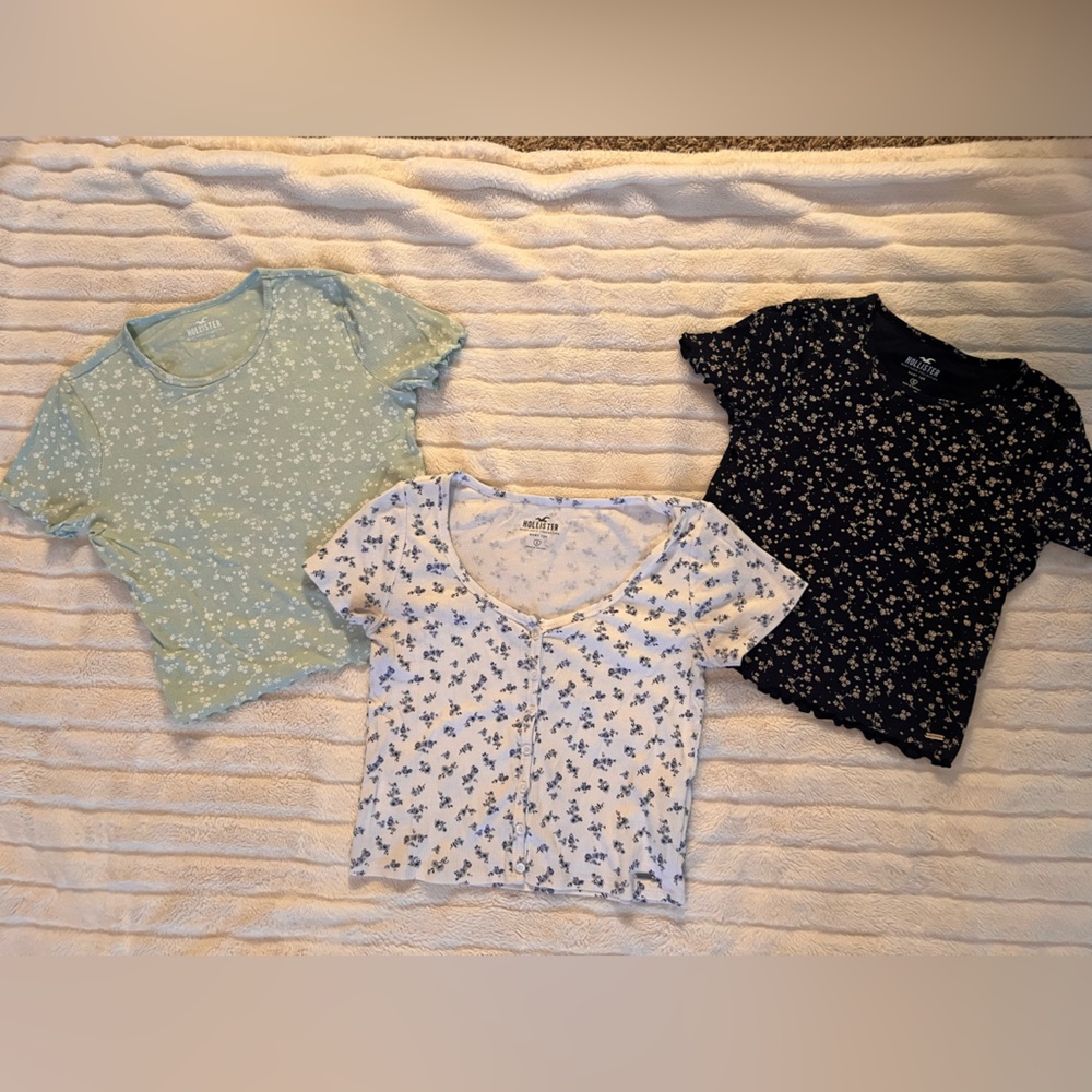 Hollister Must Have Baby-Tees - Mint, White, Navy Bundle